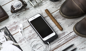 Protective iPhone case for wireless charging